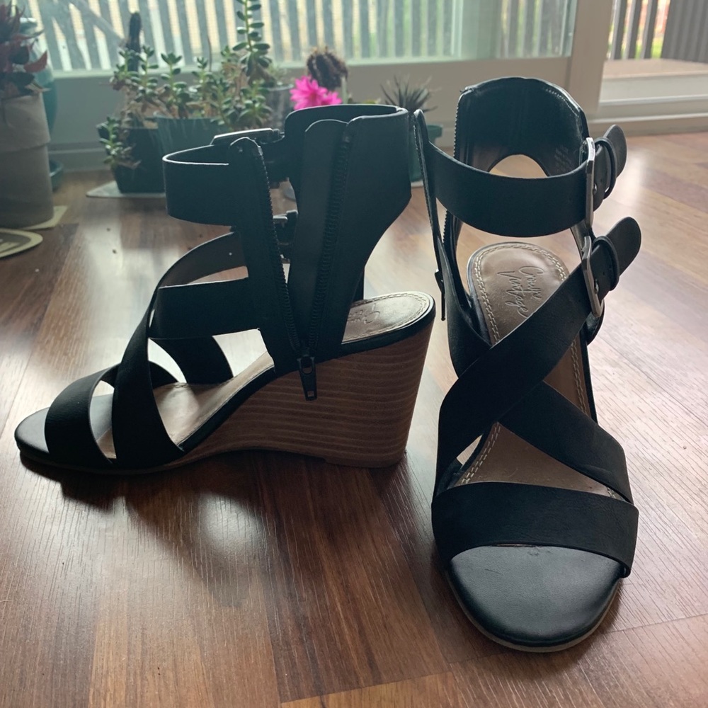 Crown Vintage Black Lillee Wedge Sandals (DSW)